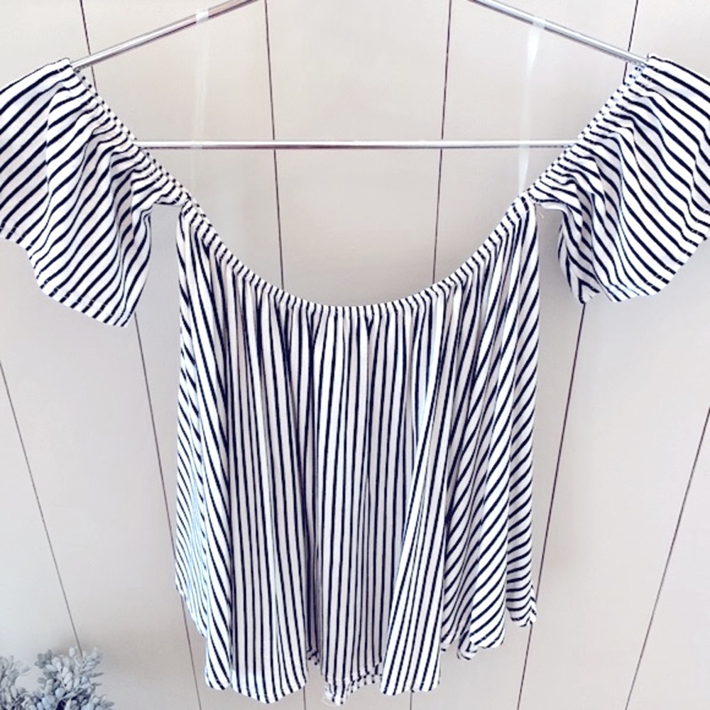 🖤+🤍 Jersey knit top - Picture 2 of 6